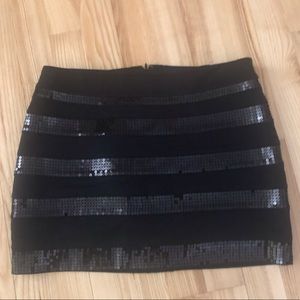 NWOT Express size 8 Black metallic Bodycon skirt